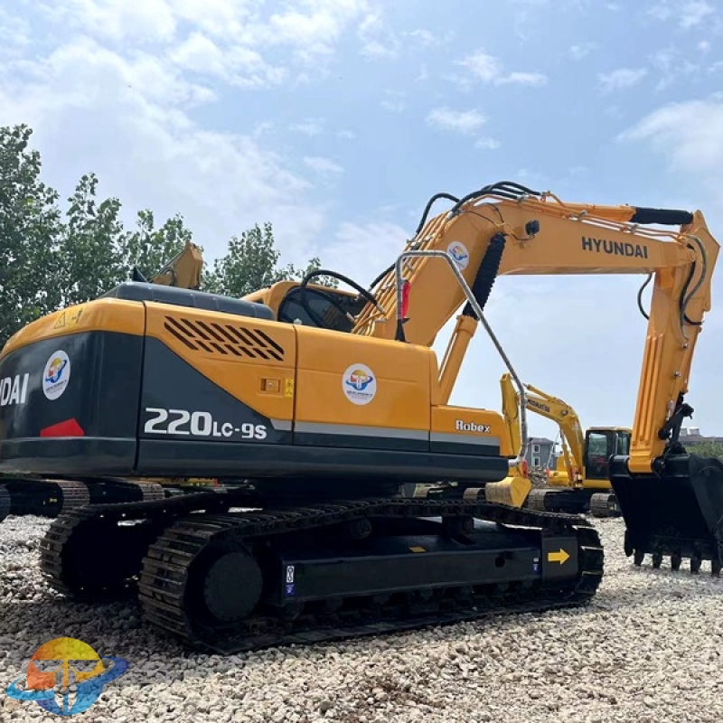 Yundai R220-9S excavator second-hand excavation energy consumption good price cost performance