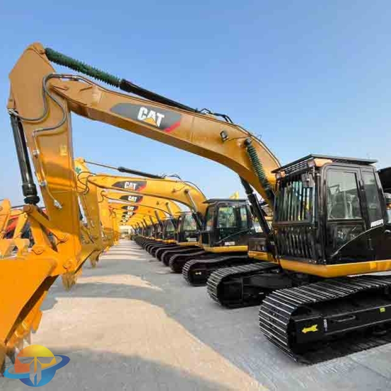 Original Caterpillar CAT320D2L excavator, used in construction, in good condition and for sale.