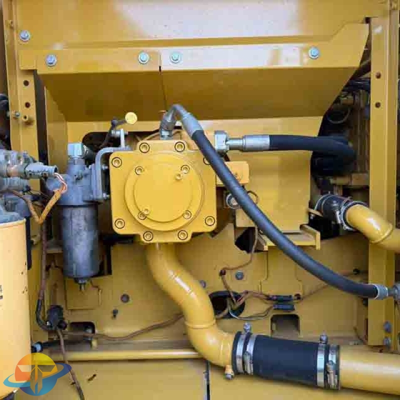 Used Caterpillar CAT323 excavator, low working time, high-altitude loading, used construction machinery for sale.