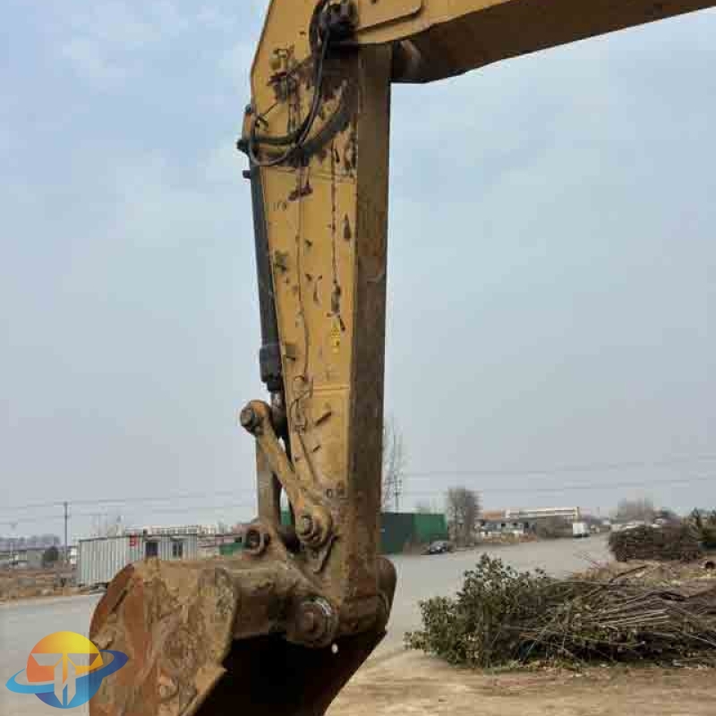 2018 Caterpillar CAT323 high-spec original used excavator, reliable quality, large earthmoving machinery.