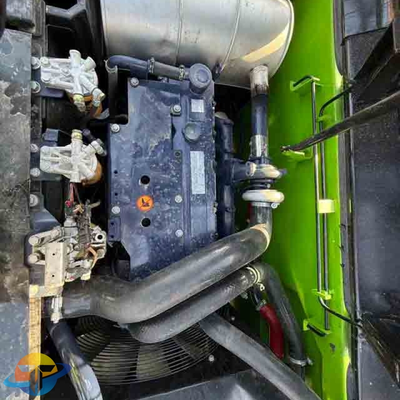 A used Caterpillar green CAT320D2L excavator with a powerful hydraulic system and high cost-performance ratio is available for sale.