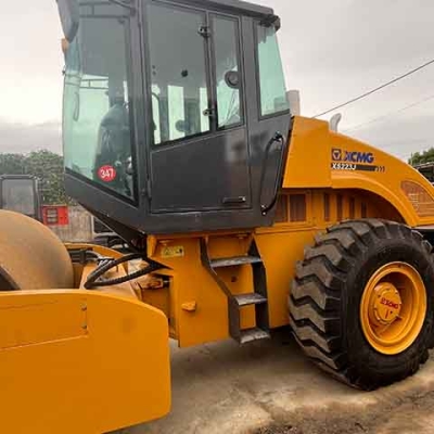China famous brand 22 ton XCMG XS223J road roller road construction vibratory roller for sale.
