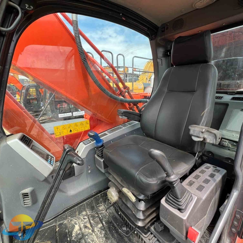22 ton Doosan DX225LC-9C excavator good performance second-hand excavator for sale